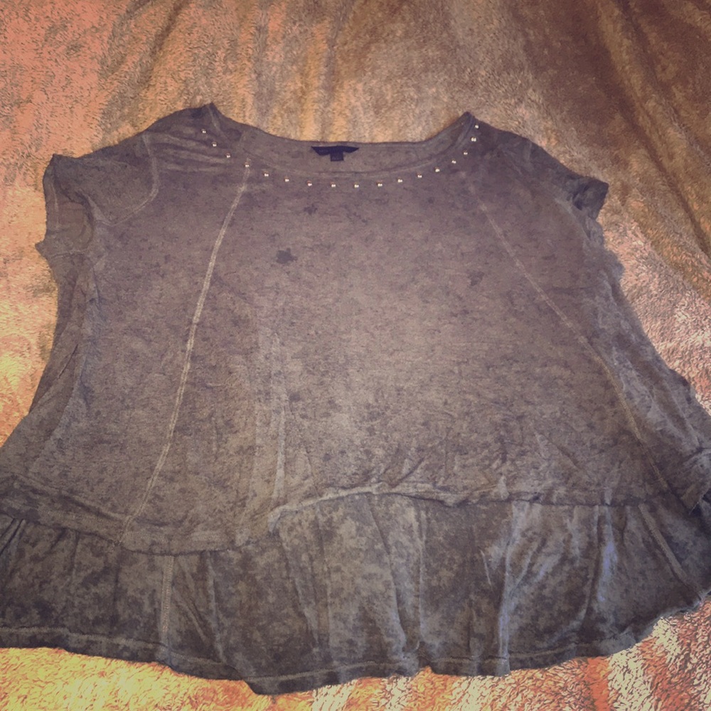 Grey flowy top